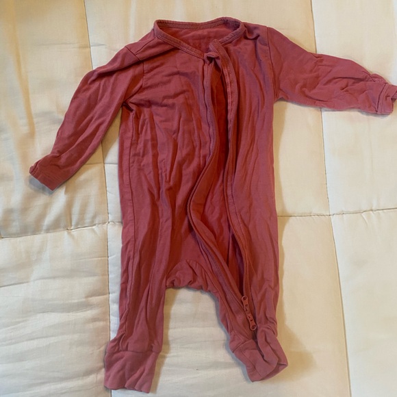 5 bamboo zip ups -bundle! 0-3month - Picture 3 of 6